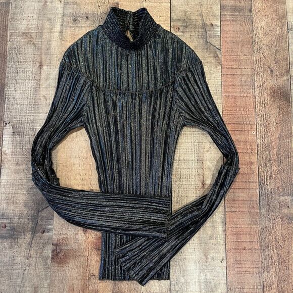 A.L.C. Metallic Silver Black Ribbed Mock Neck Long Sleeve Stretch Top Small - Picture 4 of 4